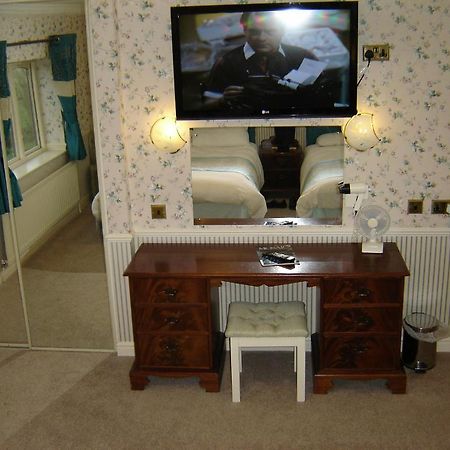 Midgley Lodge Motel & Golf Course Brotton Room photo